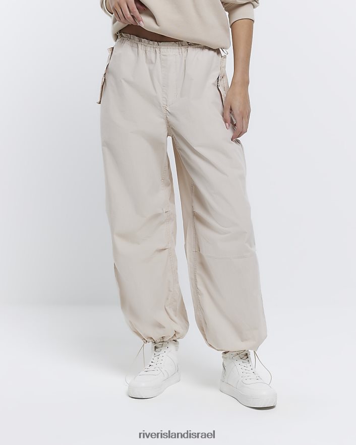 לבוש River Island מכנסי מצנח בגזרה נמוכה בז' נשים BDZ4081335