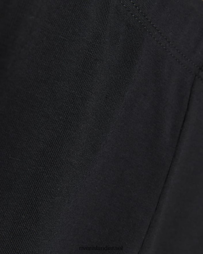 לבוש River Island מ